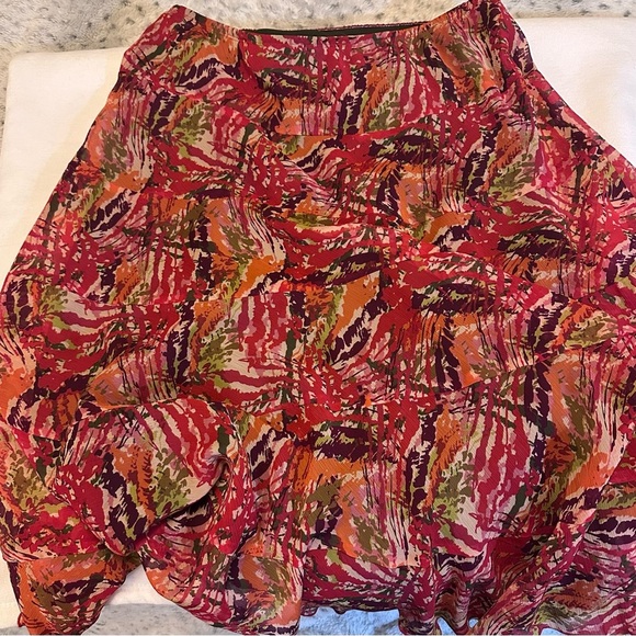 Ruby Rd. Red and Orange Mini Bubble Skirt with Ruffled Style for Resort Wear - Picture 1 of 2